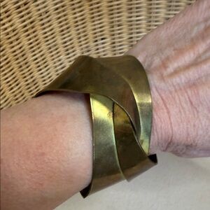 Vintage Stylish Genuine Brass Twisted Cuff Bracelet